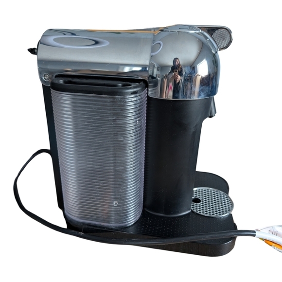 Nespresso Vertuo Coffee Maker Espresso Machine in Chrome - Picture 5 of 10